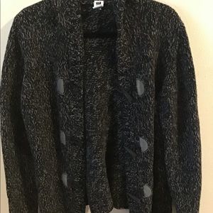 Woman’s black large GAP hoodie. L.